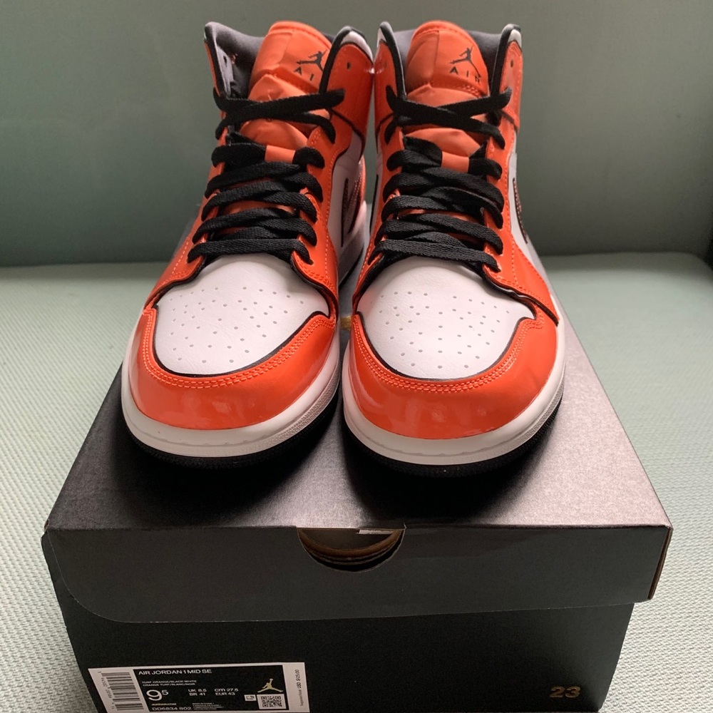 AJ1 Mid SE - “turf orange” men’s 9.5